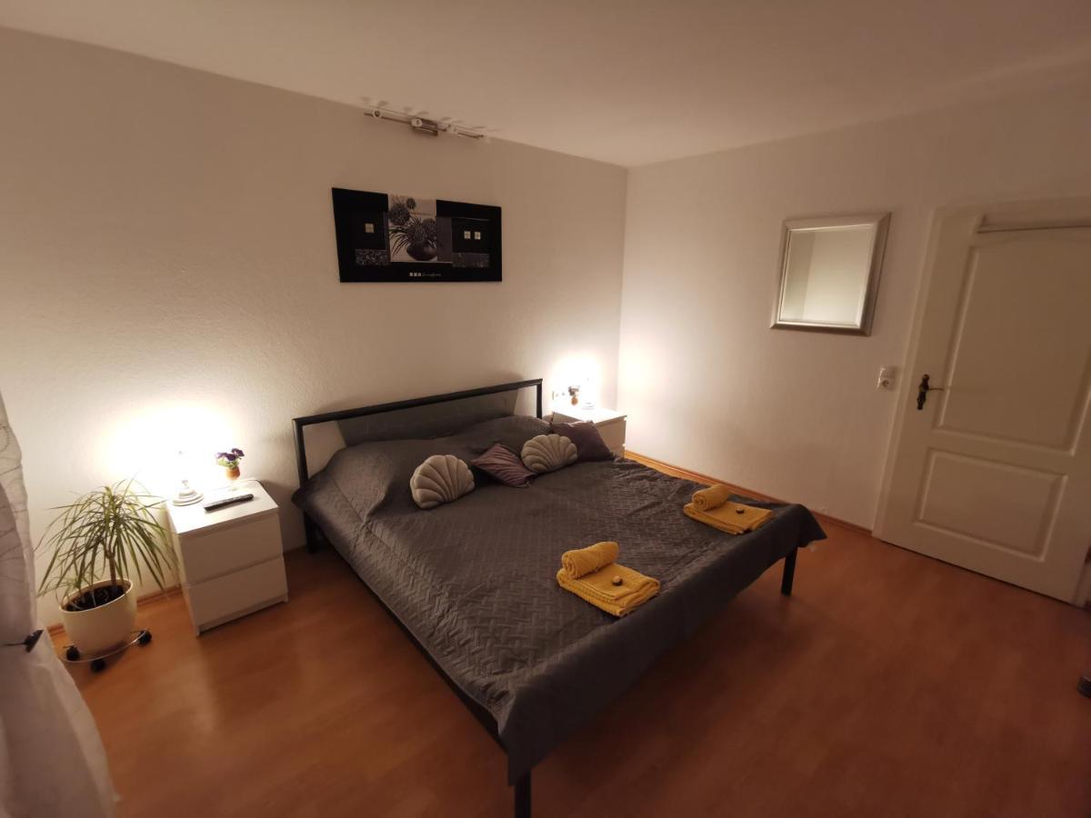 Apartment Schoene 3-zimmer Erdgeschosswohnung Am Bergpark,unesco,therme,train, Wilhelmshoeher Allee 329 *
